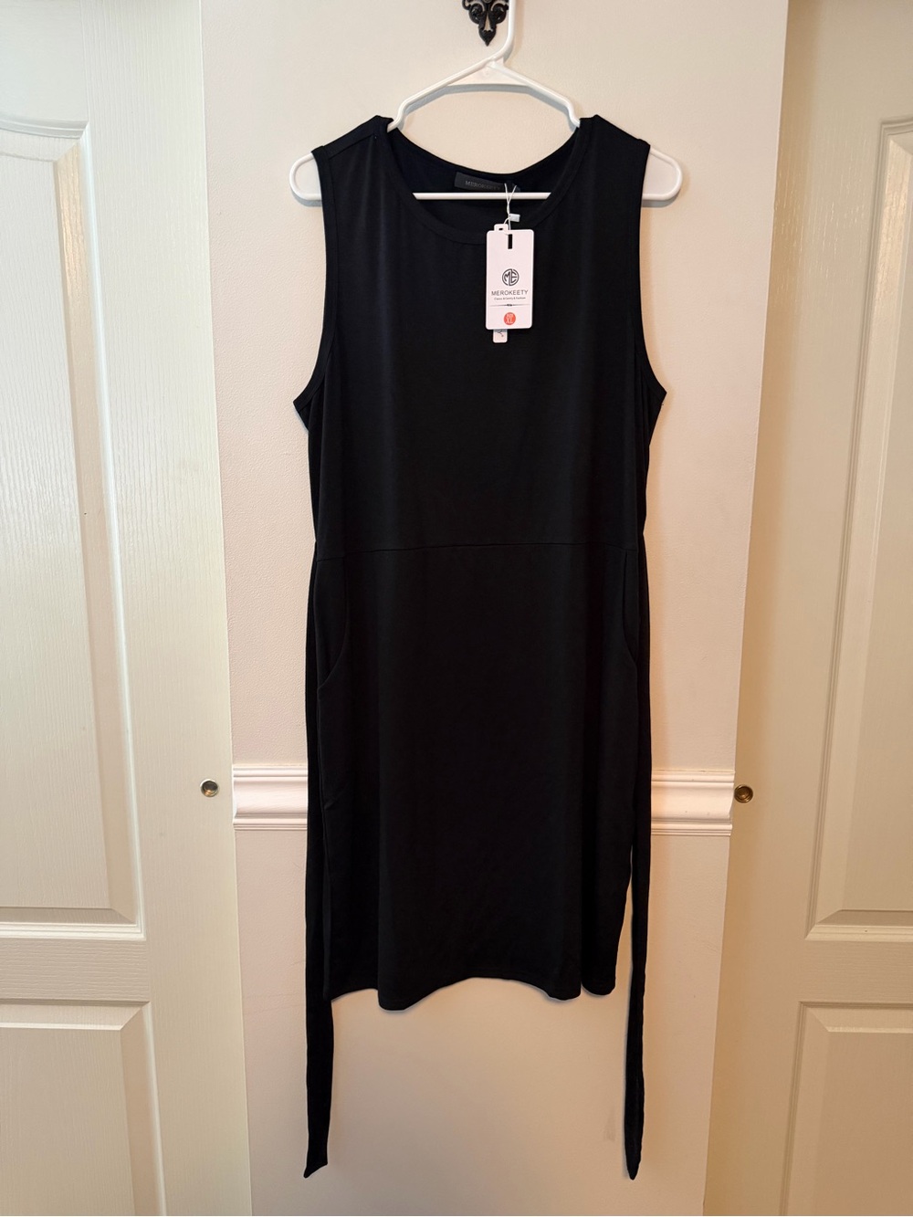 NWT Merokeety Black Sleeveless Tunic Dress with Side Ties